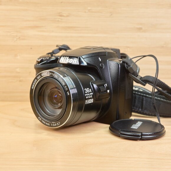 Nikon COOLPIX P500 12.1MP Digital Camera, with 36x Optical Zoom, Black - Picture 1 of 8